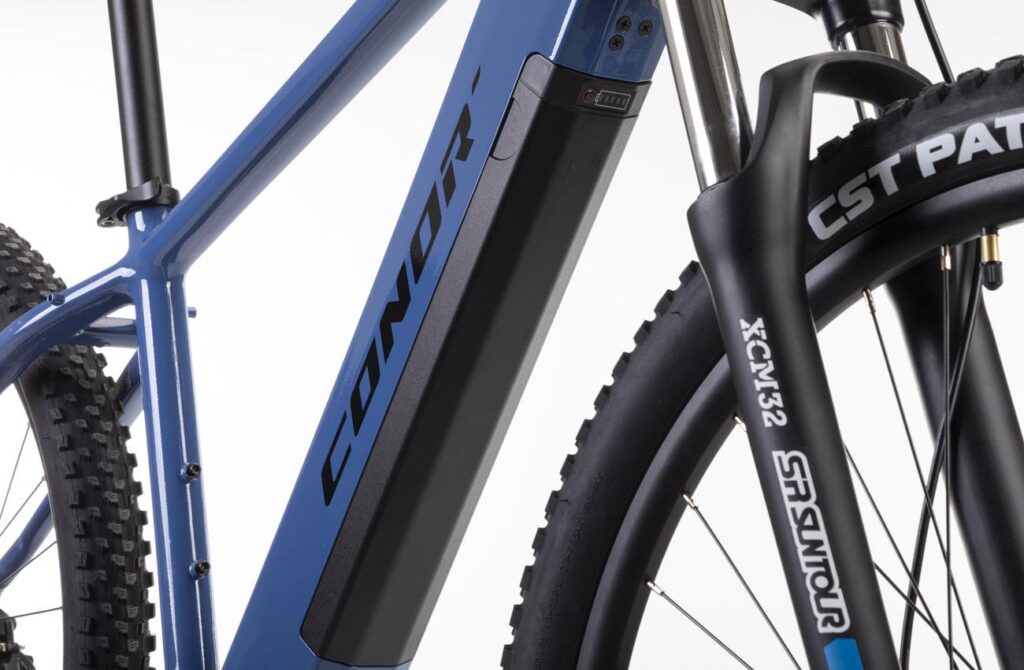 Batería integrada de 720 Wh de la bicicleta eléctrica Conor KIRK azul