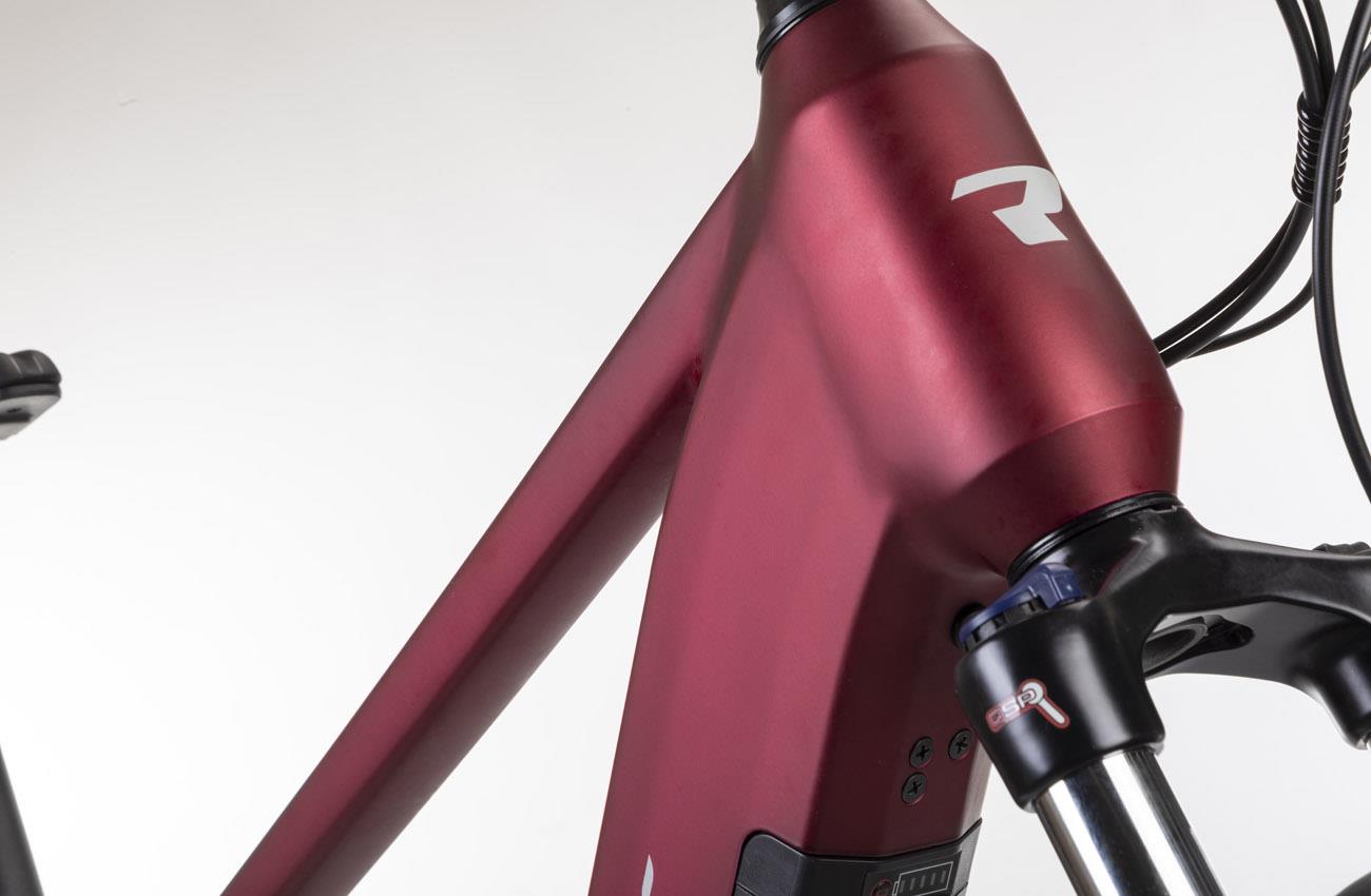 Horquilla SR Suntour XCM32 de la bicicleta eléctrica Conor KIRK roja