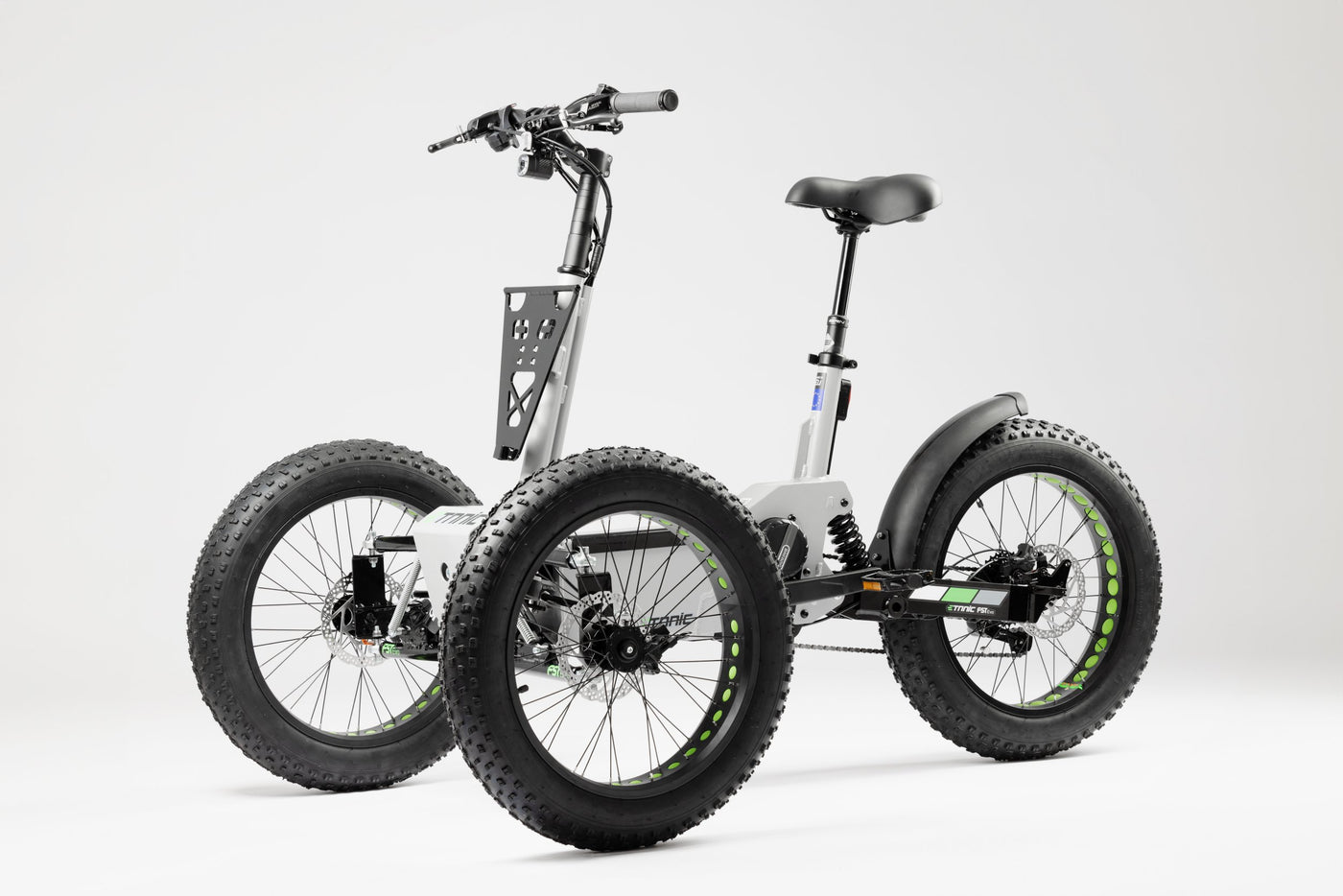 Triciclo eléctrico de montaña Etnnic FST EVO versión Fat con cubiertas anchas de 4 pulgadas