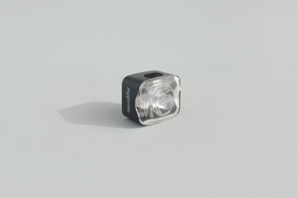 Luz delantera para bicicleta Pygomic F-Lite de 150 lúmenes, vista frontal