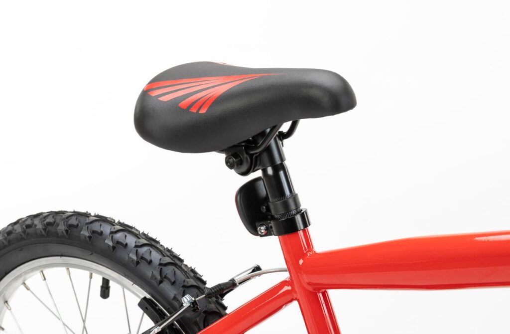 Sillín Conor Kid y tija de acero ajustable en altura de la bicicleta infantil Conor KID 18 pulgadas rojo
