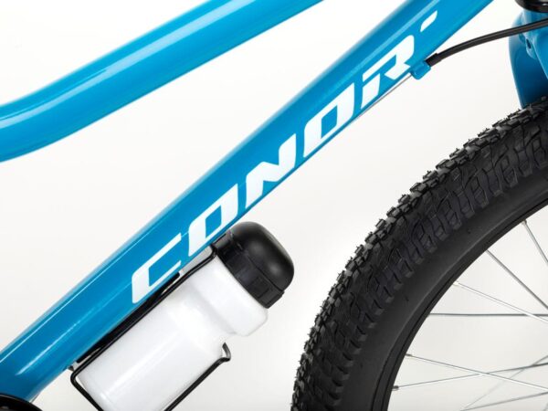 Bidón con portabidón y cubierta de taco 20x2,35 de la bicicleta infantil Conor KID 20 azul