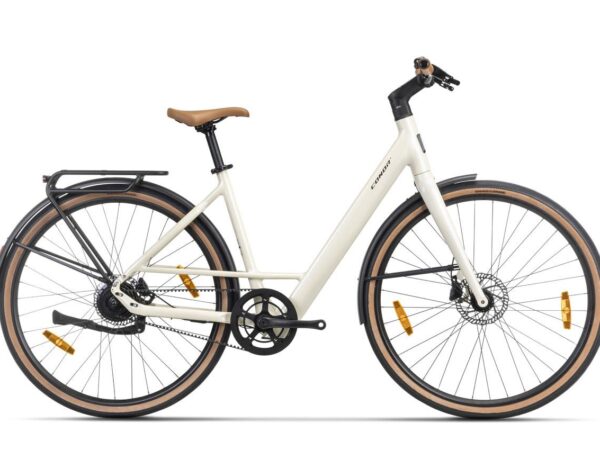 Conor NANTES, bicicleta eléctrica urbana de cuadro bajo en color beige