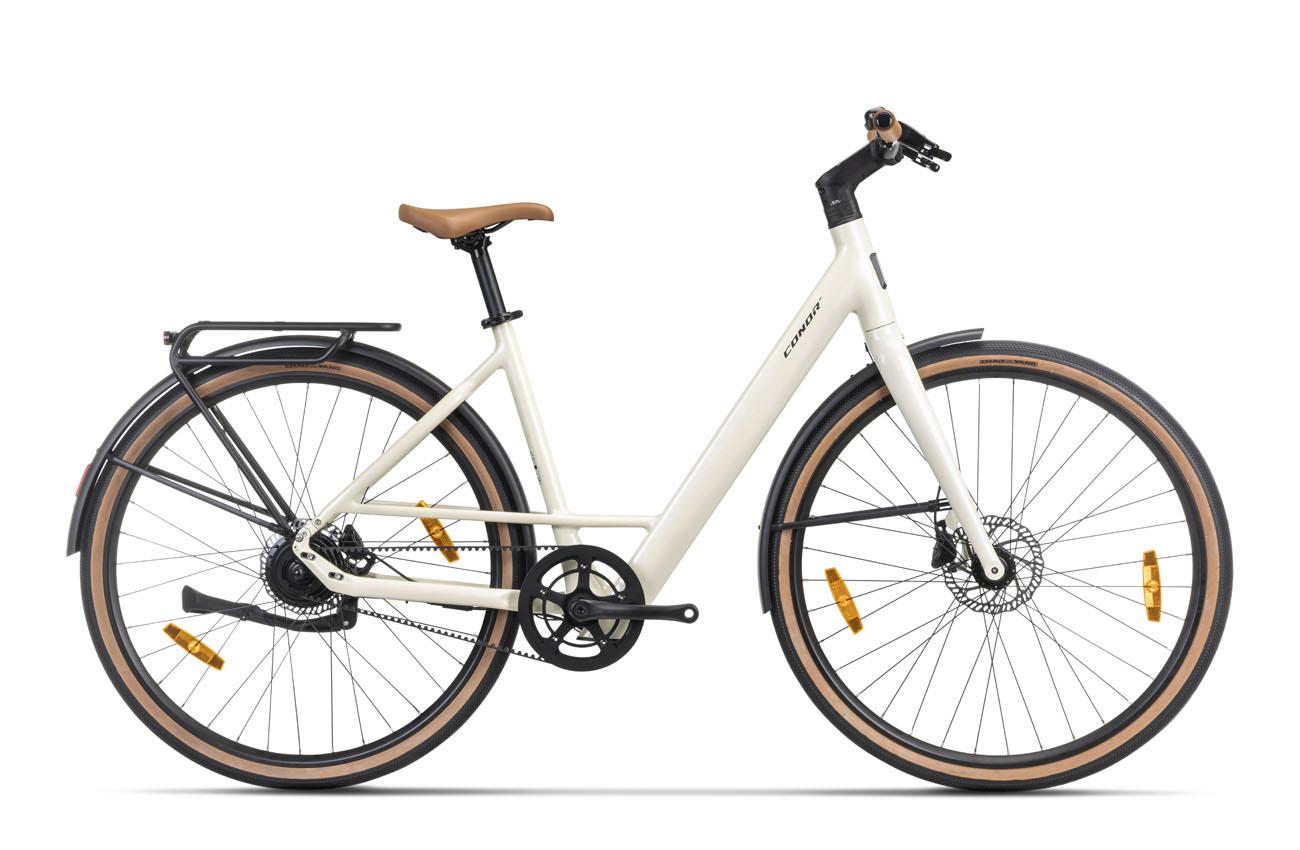 Conor NANTES, bicicleta eléctrica urbana de cuadro bajo en color beige