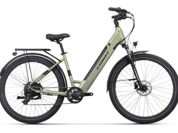 Bicicleta eléctrica urbana Conor Sevilla en verde claro, cuadro bajo y ruedas de 27,5 pulgadas