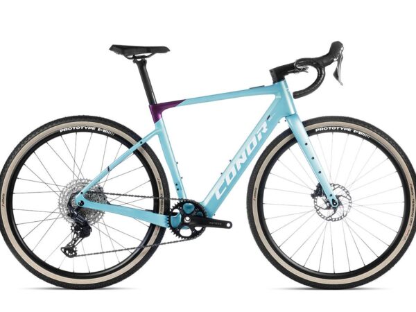 Bicicleta de gravel eléctrica Conor WRC E-SELVA GRX 610 de carbono en color turquesa, vista de perfil
